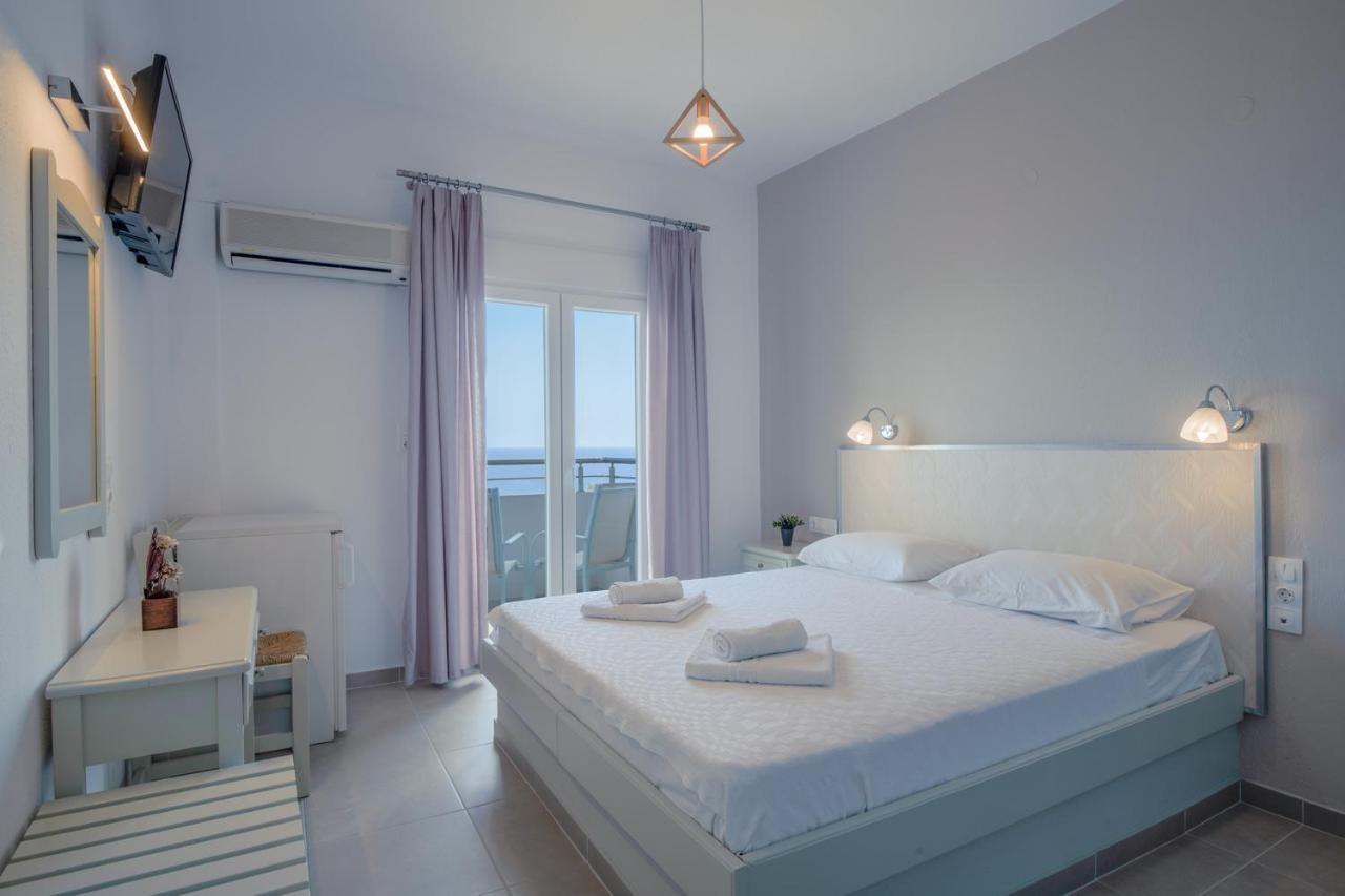 Pantheon Hotell Patitírion Eksteriør bilde