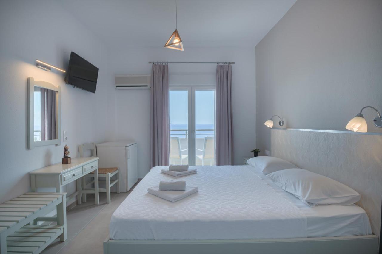 Pantheon Hotell Patitírion Eksteriør bilde
