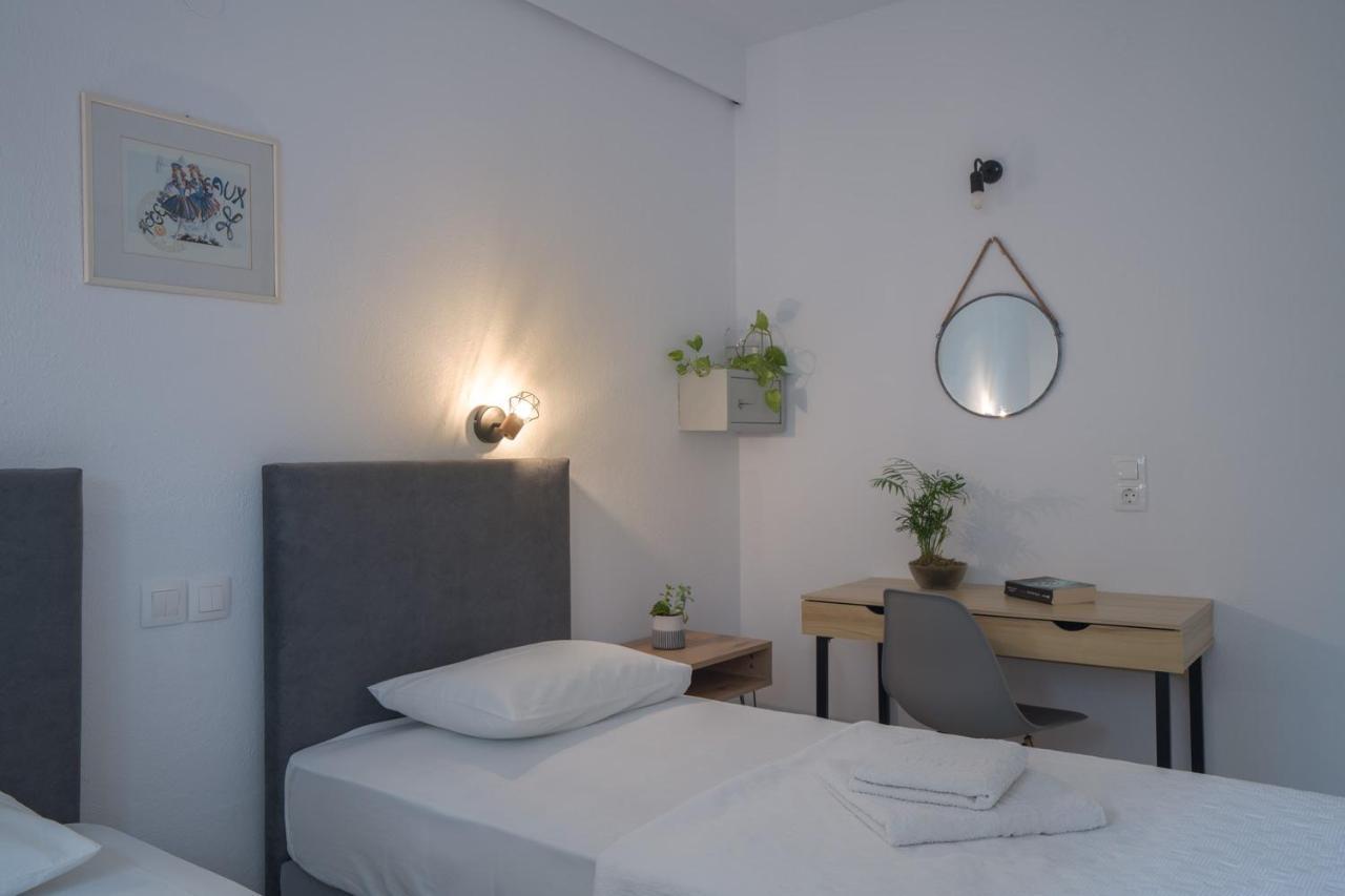 Pantheon Hotell Patitírion Eksteriør bilde